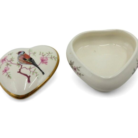 PALISSY England Porcelain Trinket Box Heart-Shaped with Bird Design Vintage - Picture 8 of 10